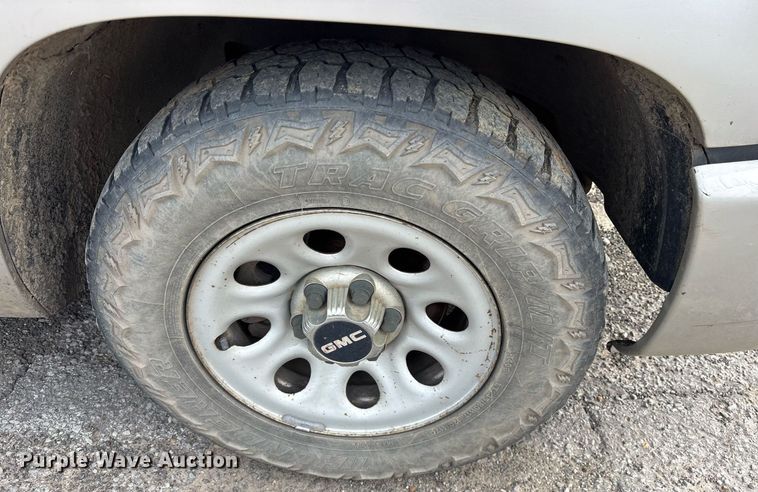 image for item OB9449 2006 GMC Sierra 1500 Crew Cab pickup truck