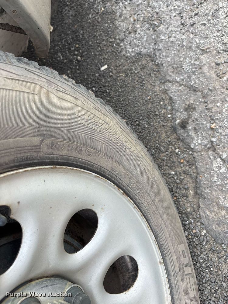 image for item OB9449 2006 GMC Sierra 1500 Crew Cab pickup truck