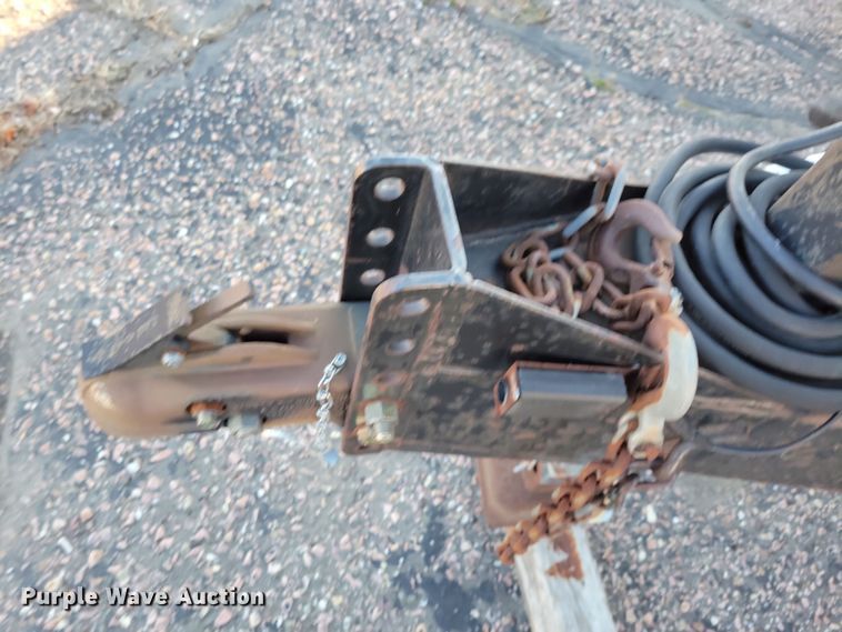 image for item OH9422 2004 DCT enclosed snowmobile trailer