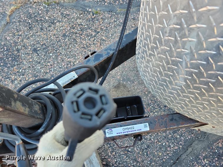 image for item OH9422 2004 DCT enclosed snowmobile trailer