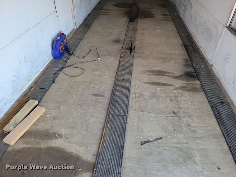 image for item OH9422 2004 DCT enclosed snowmobile trailer