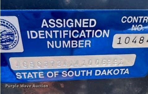 image for item OH9422 2004 DCT enclosed snowmobile trailer