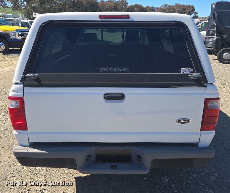 image for item YA0318 2005 Ford Ranger SuperCab pickup truck