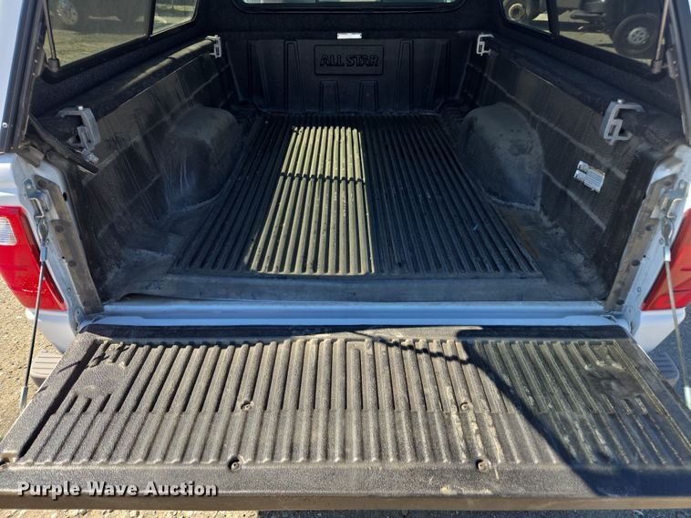 image for item YA0318 2005 Ford Ranger SuperCab pickup truck