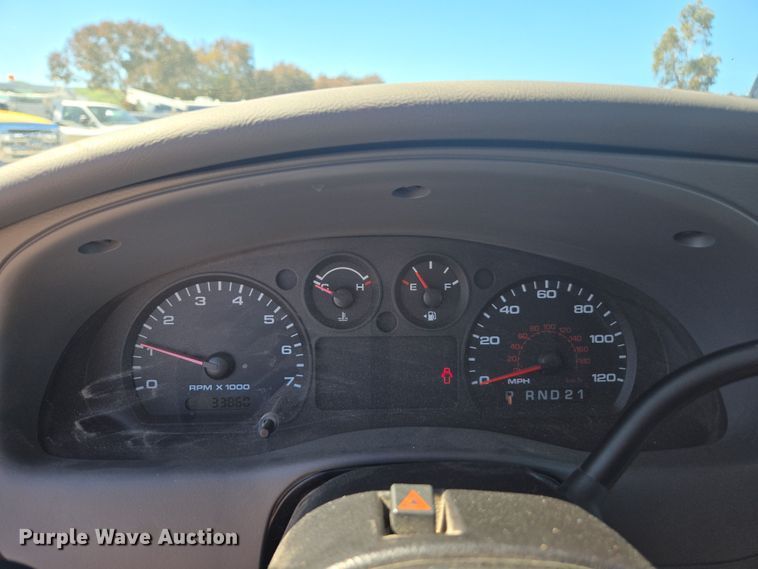 image for item YA0318 2005 Ford Ranger SuperCab pickup truck