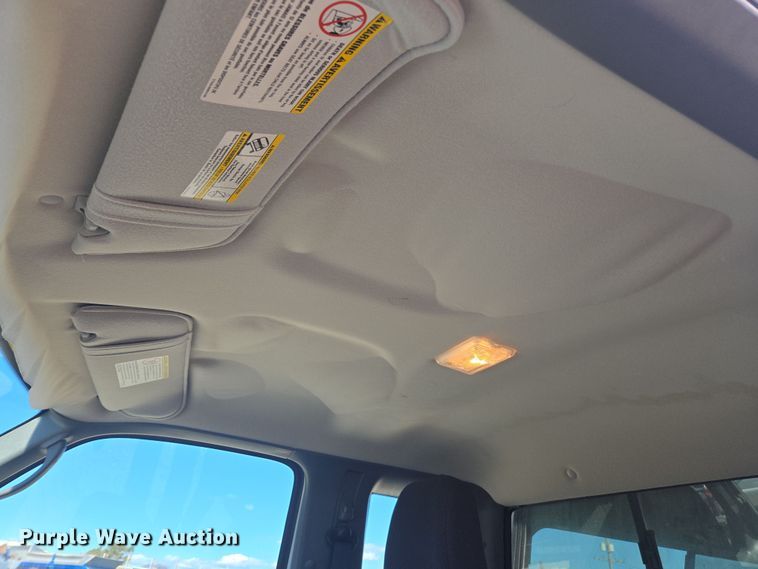 image for item YA0318 2005 Ford Ranger SuperCab pickup truck