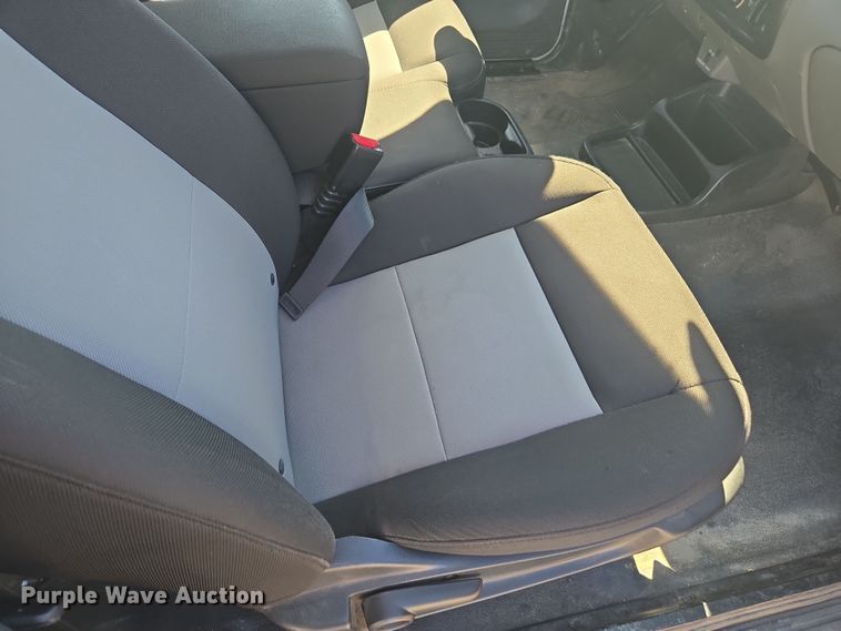 image for item YA0318 2005 Ford Ranger SuperCab pickup truck