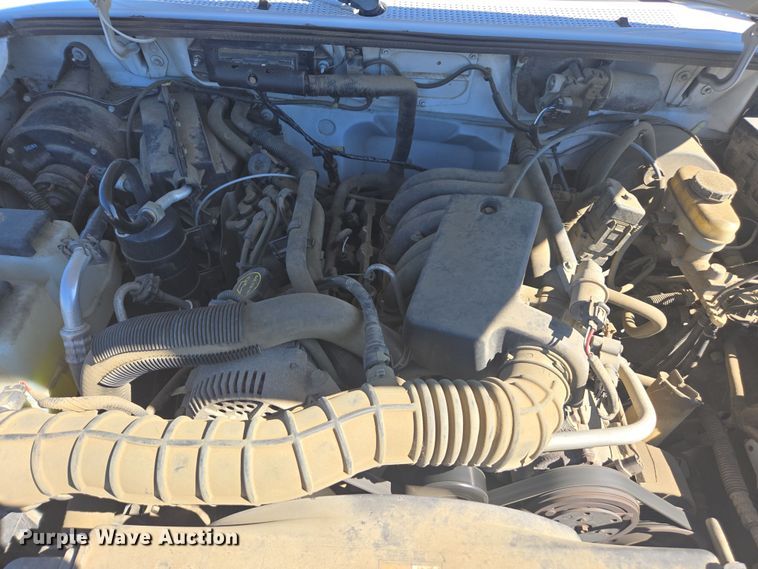 image for item YA0318 2005 Ford Ranger SuperCab pickup truck