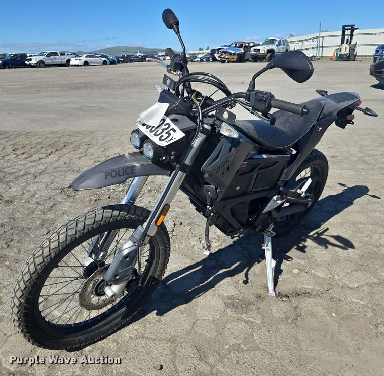 image for item YA0332 2016 Zero FX motorcycle