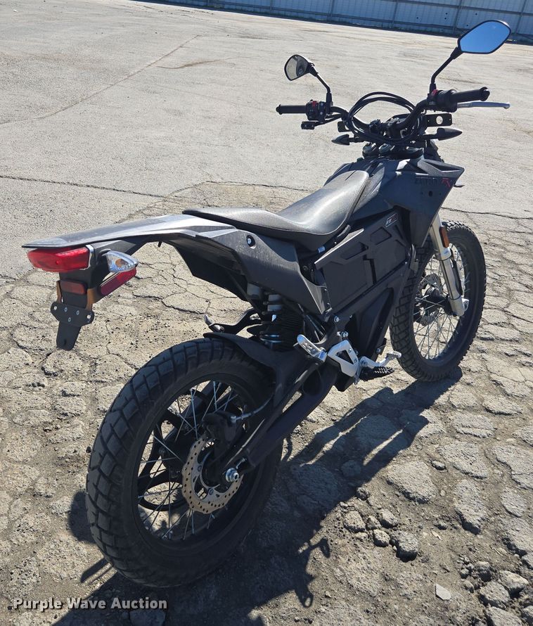 image for item YA0332 2016 Zero FX motorcycle