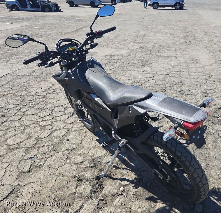 image for item YA0332 2016 Zero FX motorcycle