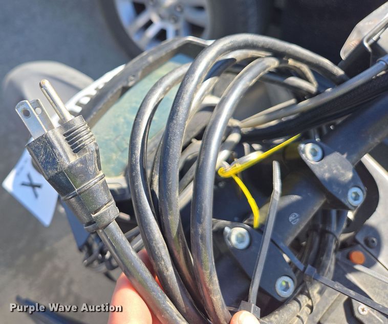 image for item YA0332 2016 Zero FX motorcycle