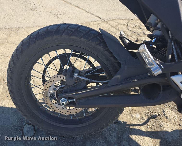 image for item YA0332 2016 Zero FX motorcycle