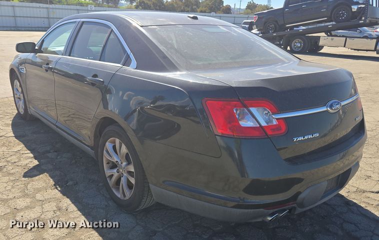 image for item YA0333 2010 Ford Taurus SEL 