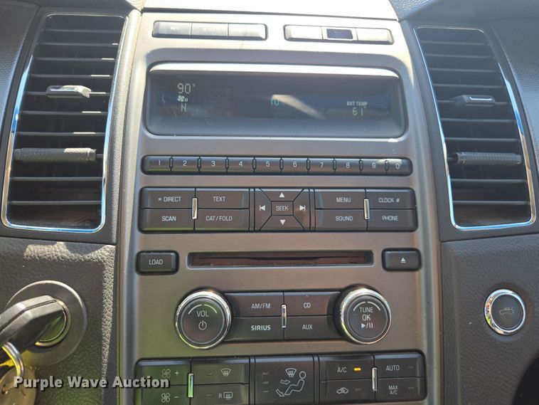 image for item YA0333 2010 Ford Taurus SEL 