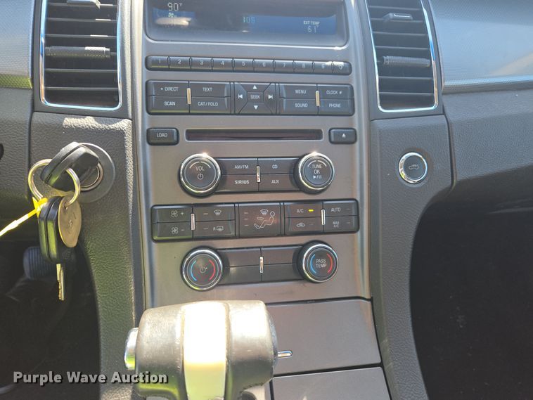 image for item YA0333 2010 Ford Taurus SEL 