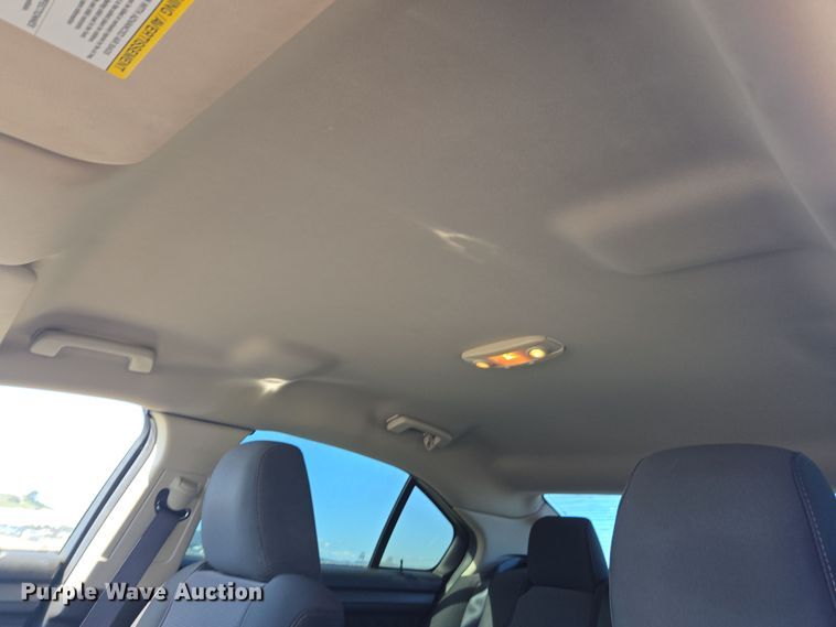 image for item YA0333 2010 Ford Taurus SEL 