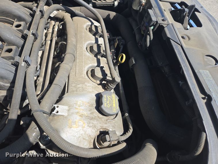 image for item YA0333 2010 Ford Taurus SEL 