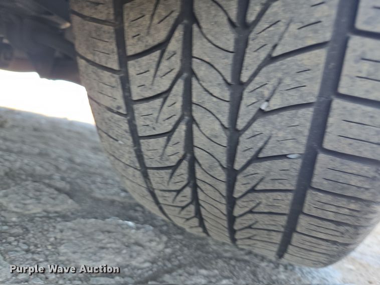 image for item YA0333 2010 Ford Taurus SEL 