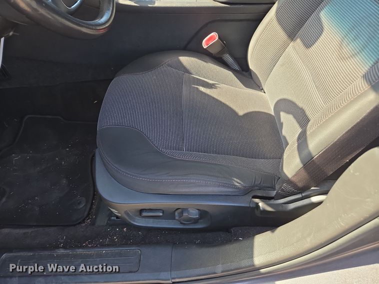 image for item YA0334 2012 Ford Taurus SEL 