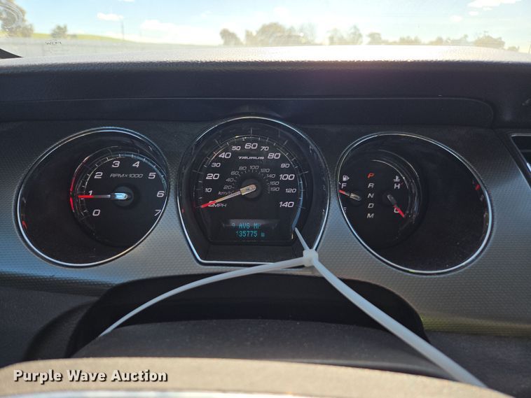 image for item YA0334 2012 Ford Taurus SEL 