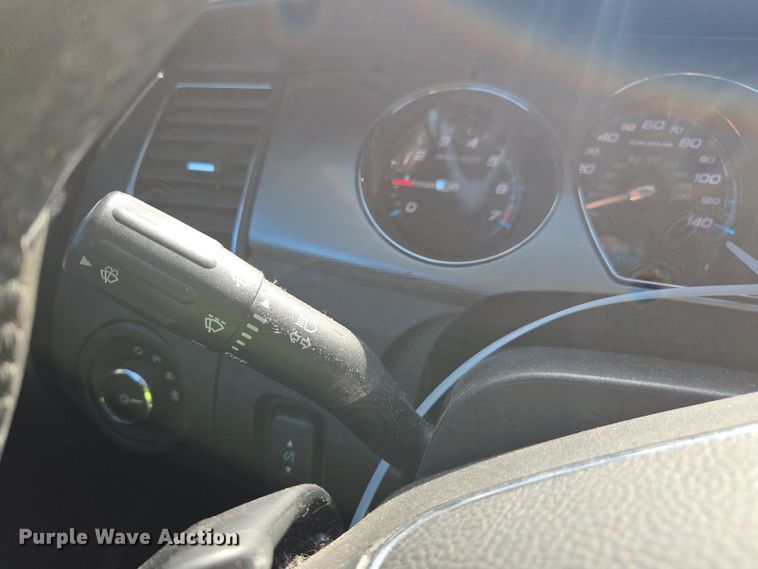 image for item YA0334 2012 Ford Taurus SEL 