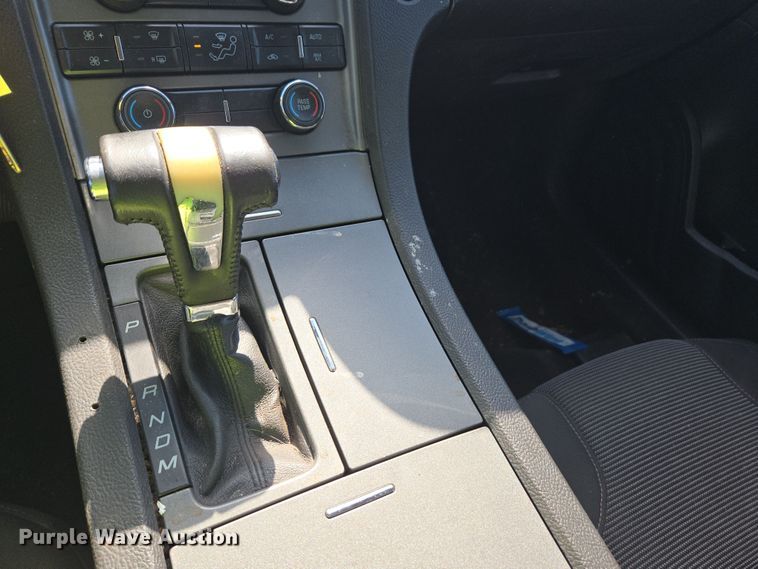 image for item YA0334 2012 Ford Taurus SEL 