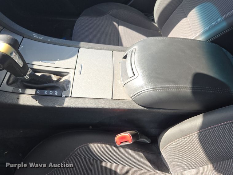 image for item YA0334 2012 Ford Taurus SEL 