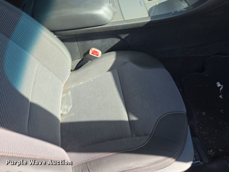 image for item YA0334 2012 Ford Taurus SEL 