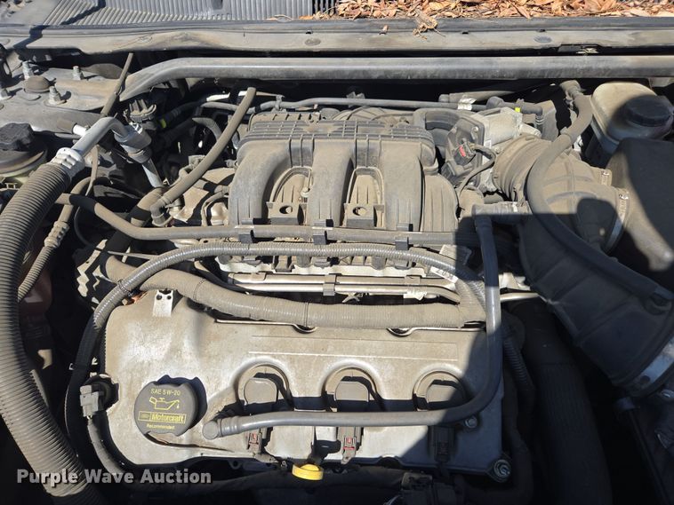 image for item YA0334 2012 Ford Taurus SEL 