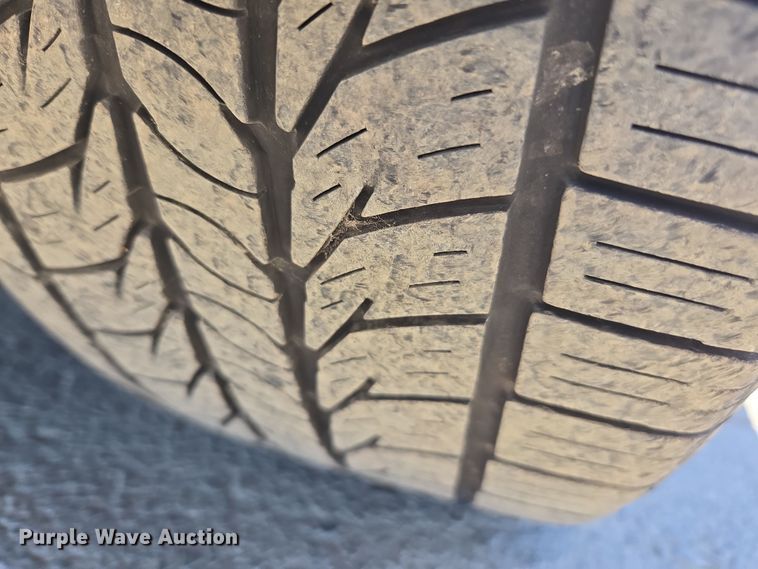 image for item YA0334 2012 Ford Taurus SEL 