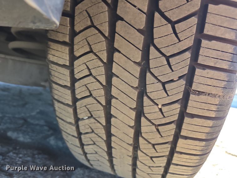 image for item YA0334 2012 Ford Taurus SEL 