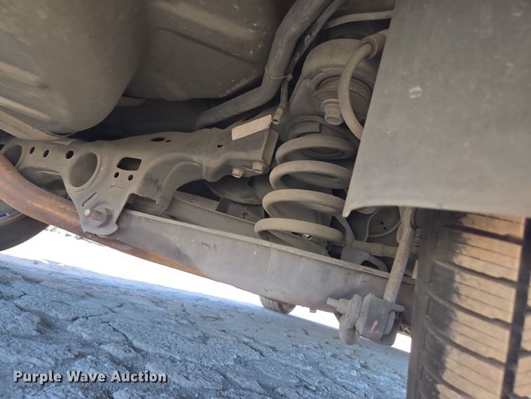 image for item YA0334 2012 Ford Taurus SEL 