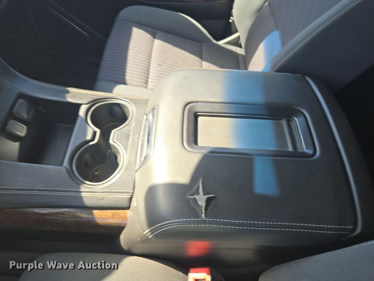 image for item YA0335 2016 Chevrolet Tahoe LS SUV