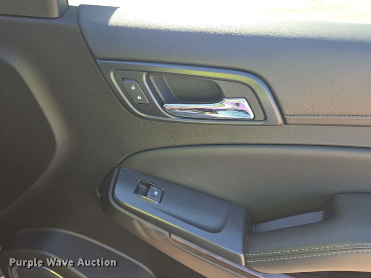 image for item YA0335 2016 Chevrolet Tahoe LS SUV