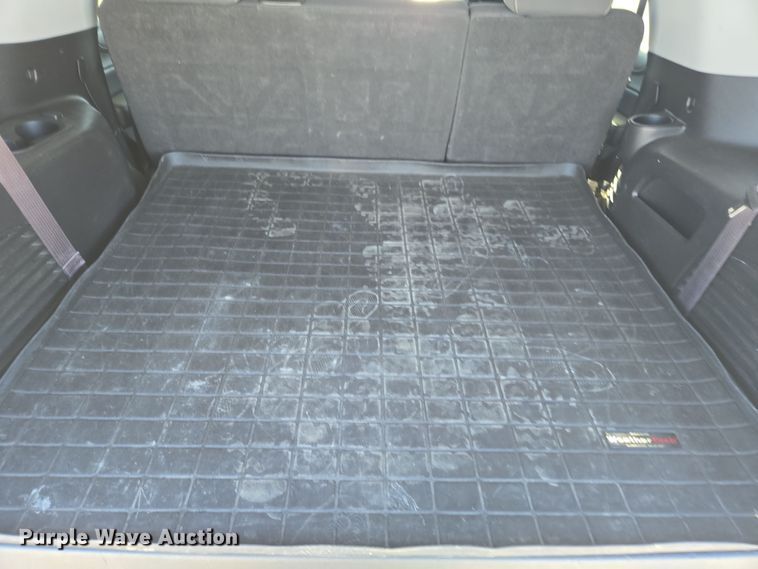 image for item YA0335 2016 Chevrolet Tahoe LS SUV