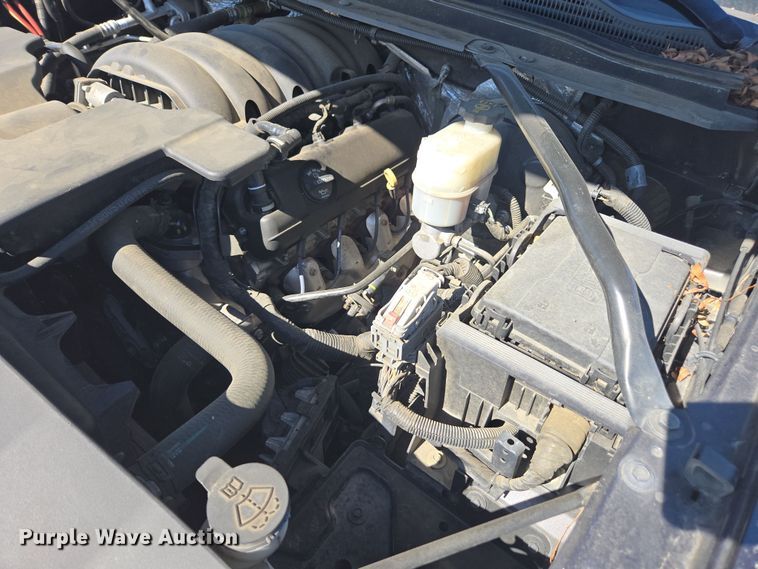 image for item YA0335 2016 Chevrolet Tahoe LS SUV