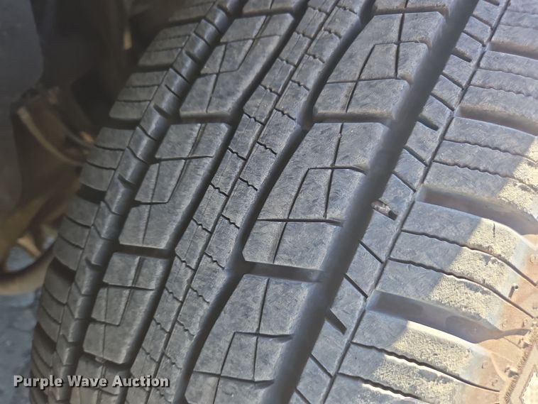 image for item YA0335 2016 Chevrolet Tahoe LS SUV