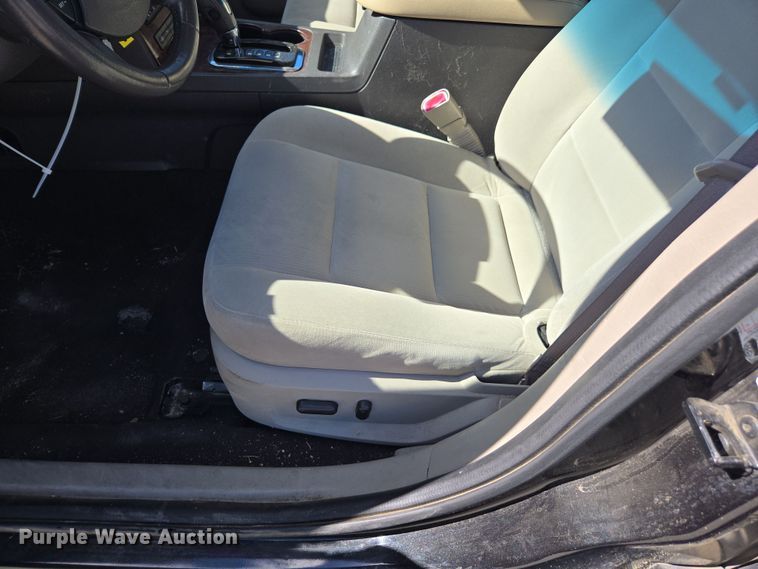 image for item YA0336 2009 Ford Taurus SEL 