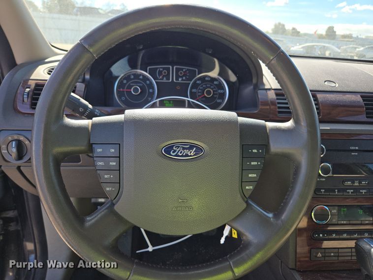 image for item YA0336 2009 Ford Taurus SEL 
