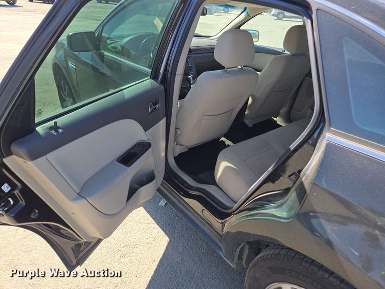 image for item YA0336 2009 Ford Taurus SEL 