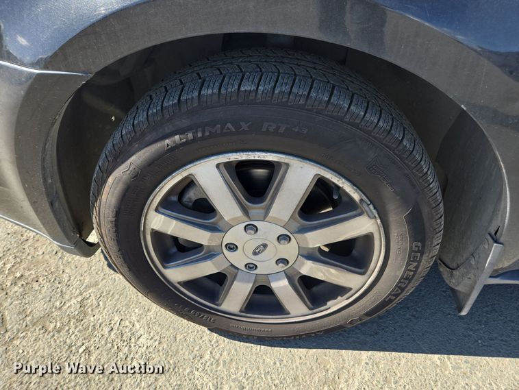 image for item YA0336 2009 Ford Taurus SEL 