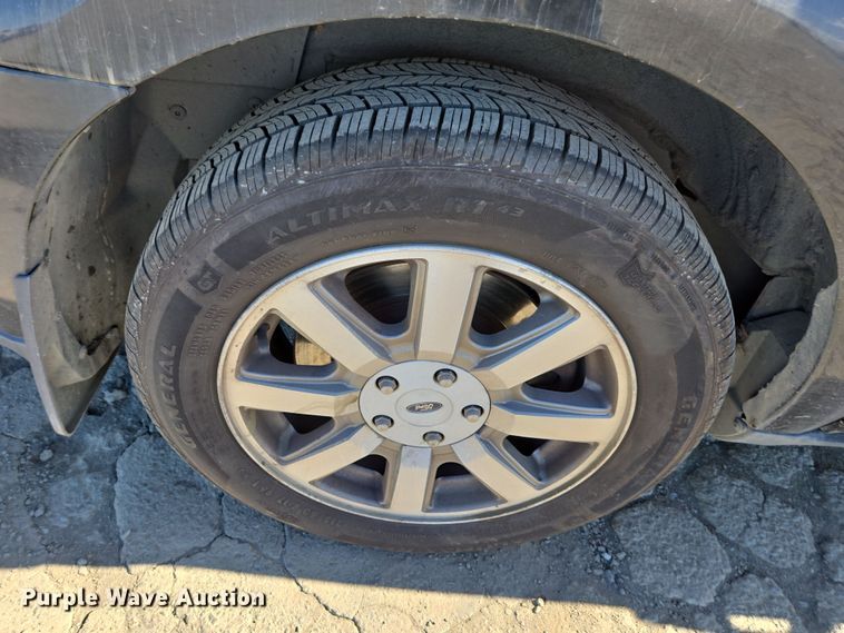 image for item YA0336 2009 Ford Taurus SEL 