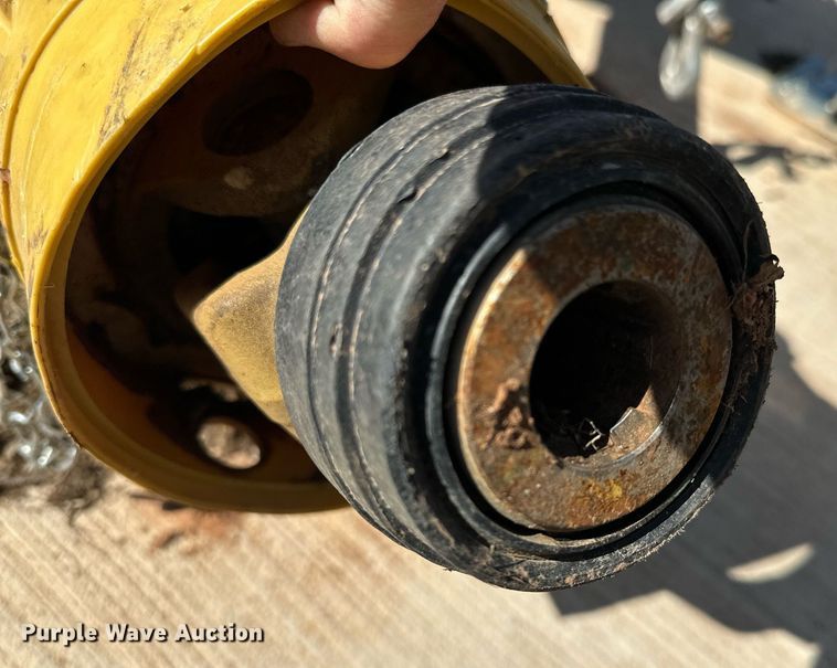 image for item DL1078 2022 John Deere FC15R batwing rotary mower