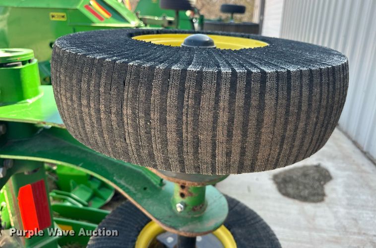 image for item DL1078 2022 John Deere FC15R batwing rotary mower