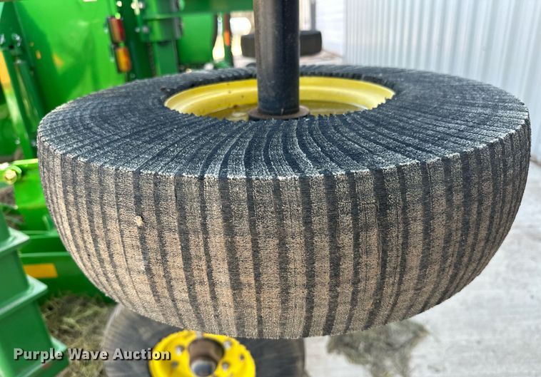 image for item DL1078 2022 John Deere FC15R batwing rotary mower