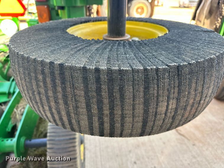 image for item DL1078 2022 John Deere FC15R batwing rotary mower