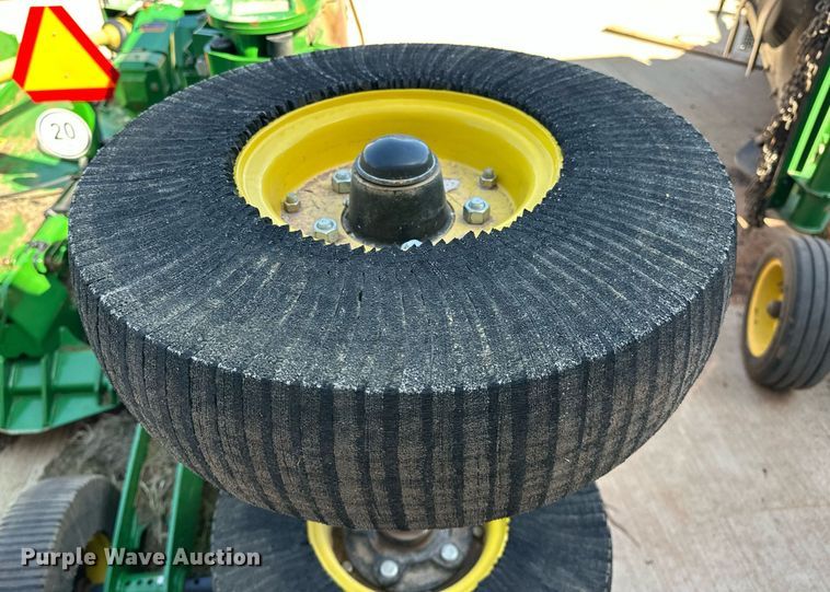 image for item DL1078 2022 John Deere FC15R batwing rotary mower