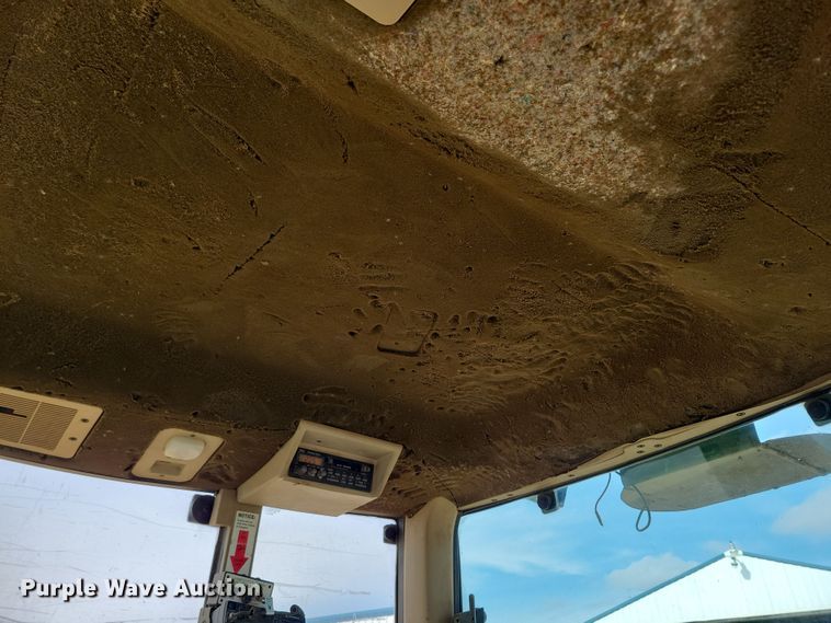 image for item DN3703 1999 John Deere  6210 MFWD tractor