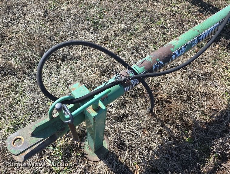 image for item DO7814 John Deere 702 hay rake